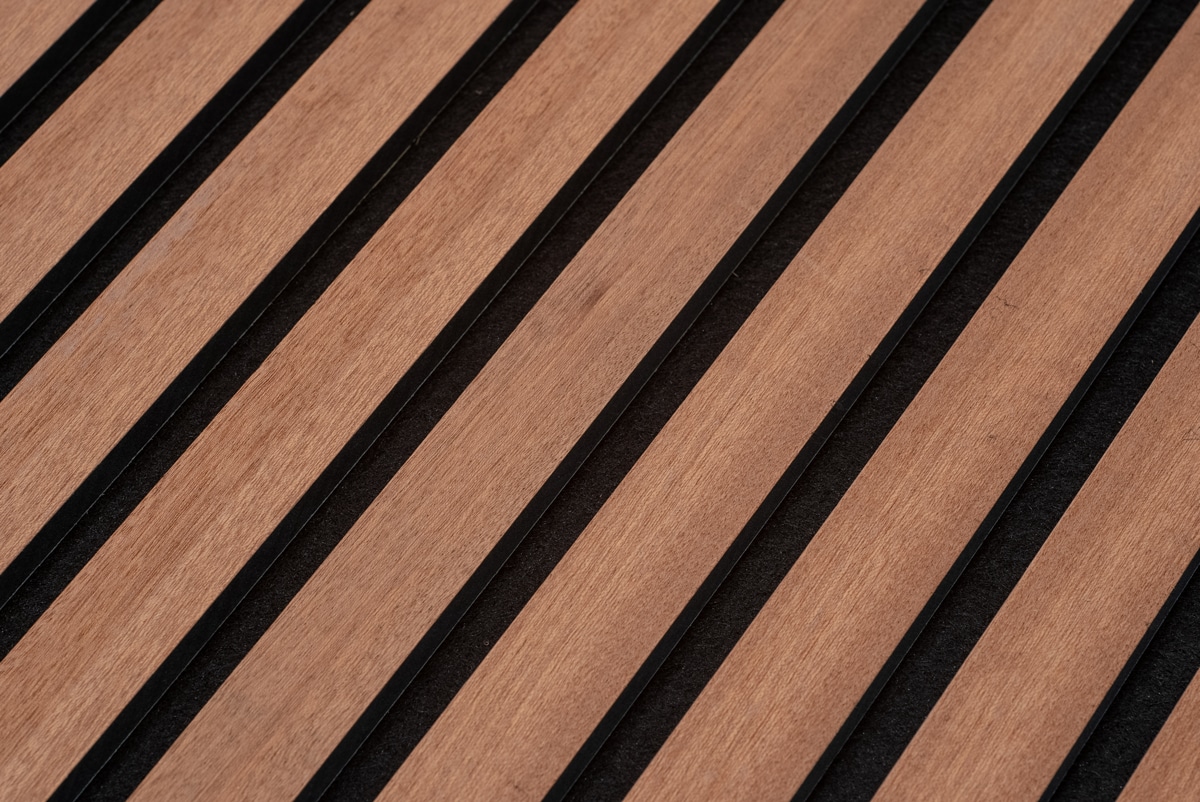 Floer-Akupanel-wandpaneel-mahonie-naturel-detail Akupanel Wandpaneel Mahonie Natural