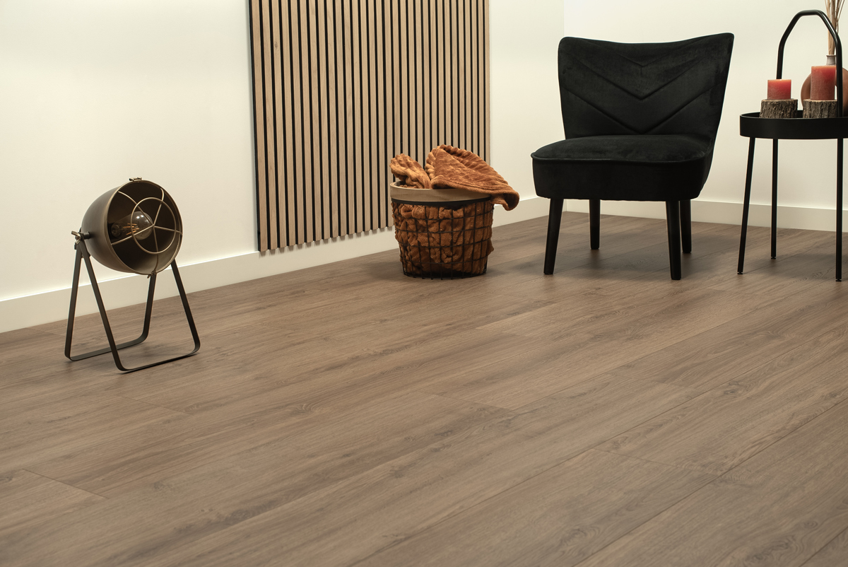 Floer-Steden-Laminaat-Dublin-Donkerbruin-Eiken-sfeer-akupanel-perspectief